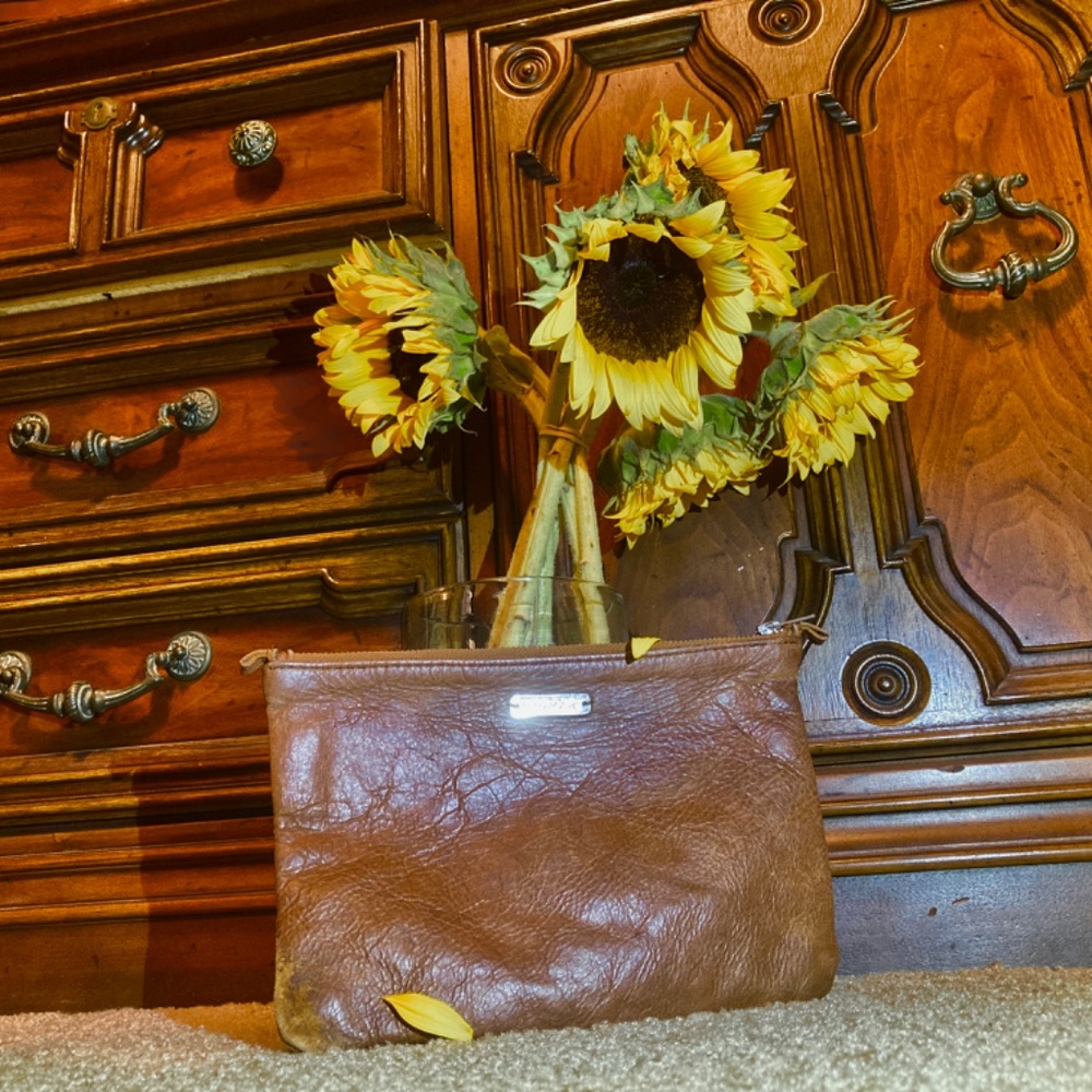 Scrufzak handmade South African Brown leather clutch purse or travel bag - Picture 2 of 3